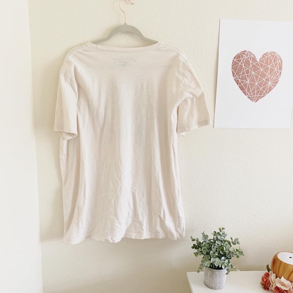 Men’s Lucky Brand Graphic Tee - Picture 2 of 5